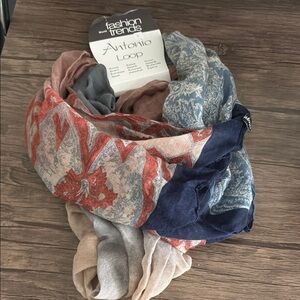Antonio Multicolor Loop Scarf